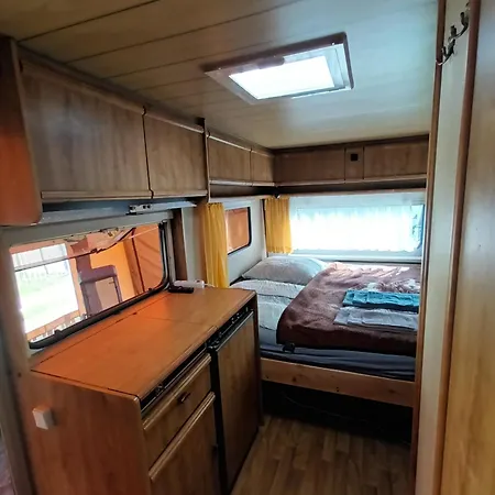 Schlafplatz Fuer Radfahrer Und Wanderer Camping
