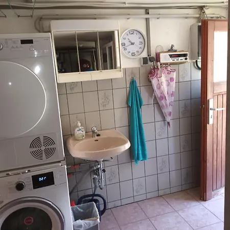 Schlafplatz Fuer Radfahrer Und Wanderer Κάμπινγκ