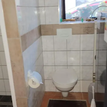 Schlafplatz Fuer Radfahrer Und Wanderer * Gross Dratow