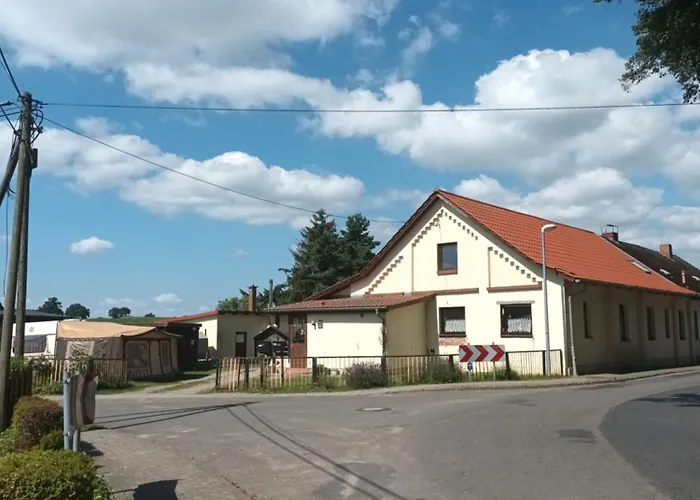 Schlafplatz Fuer Radfahrer Und Wanderer 营地 Gross Dratow